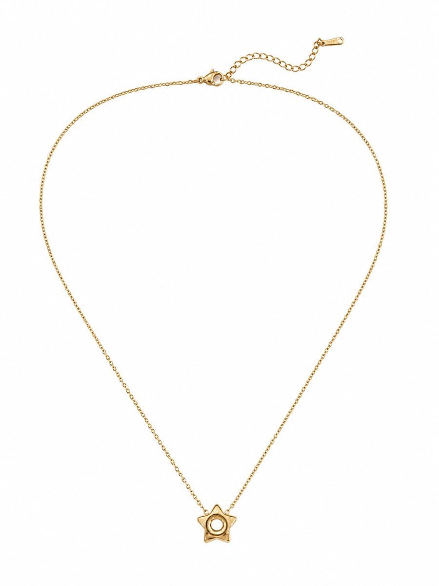 Open Star Pendant Necklace – 18K Gold Plated