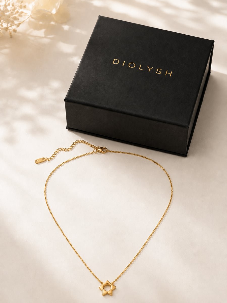 Open Star Pendant Necklace – 18K Gold Plated - view 5