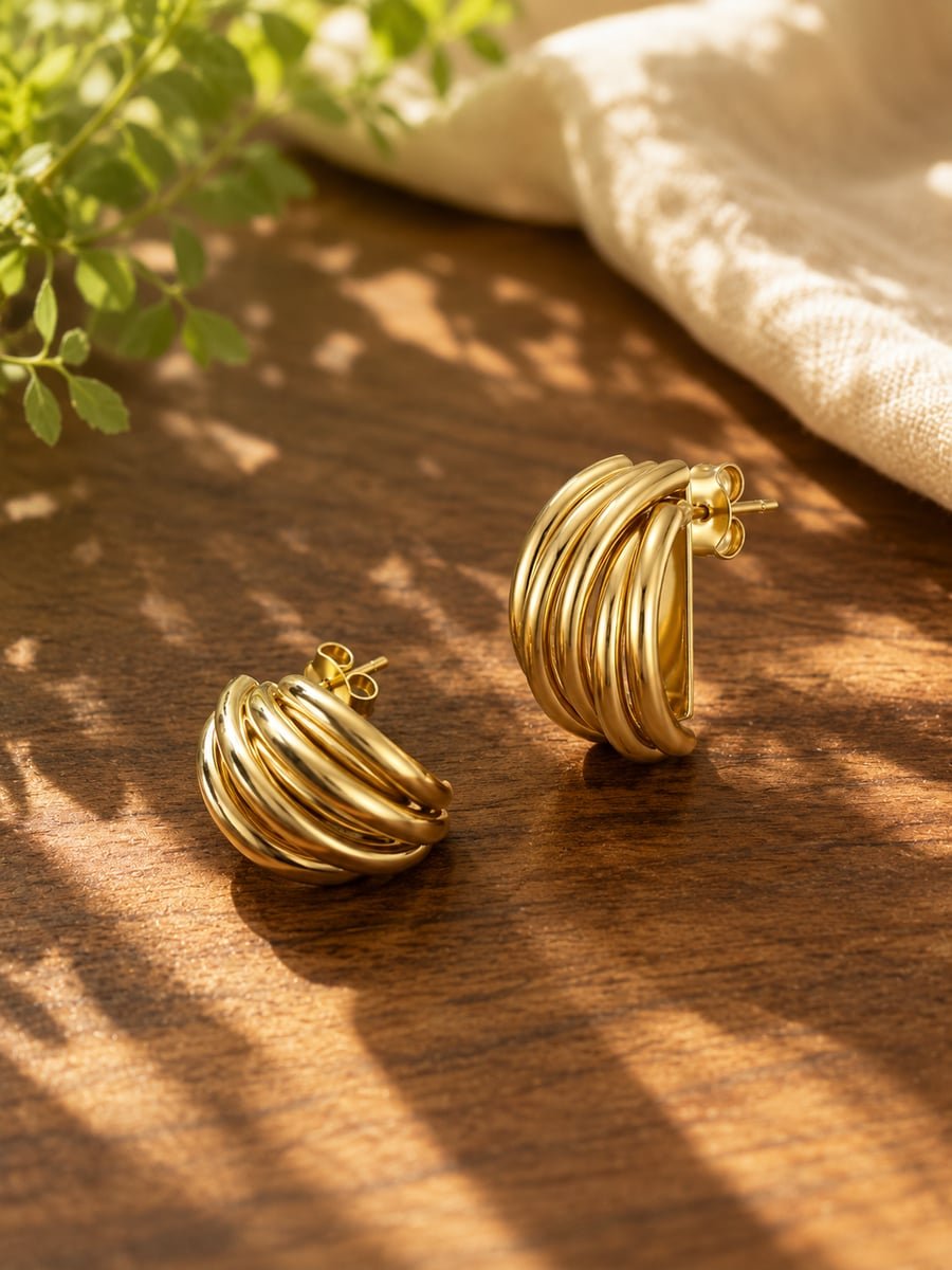 Short Ribbed Hoop Earrings – 18K Gold Plated - view 4